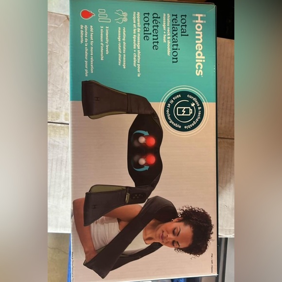 HoMedics Rechargeable Shiatsu Neck
& Body Massager with Heat - NEW - Picture 5 of 6